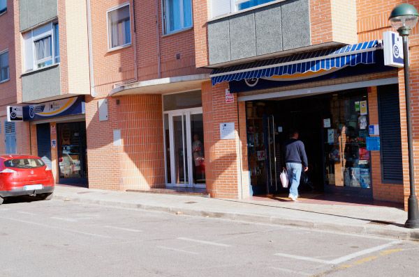 entrada de ferretería