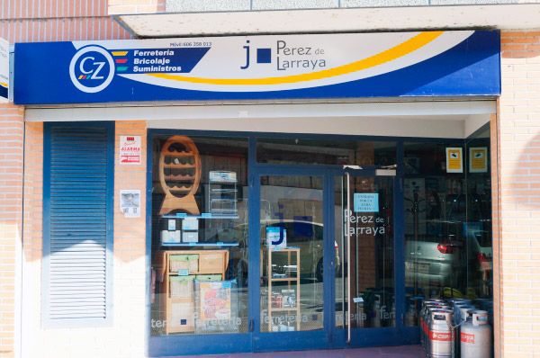 fachada de la ferreteria